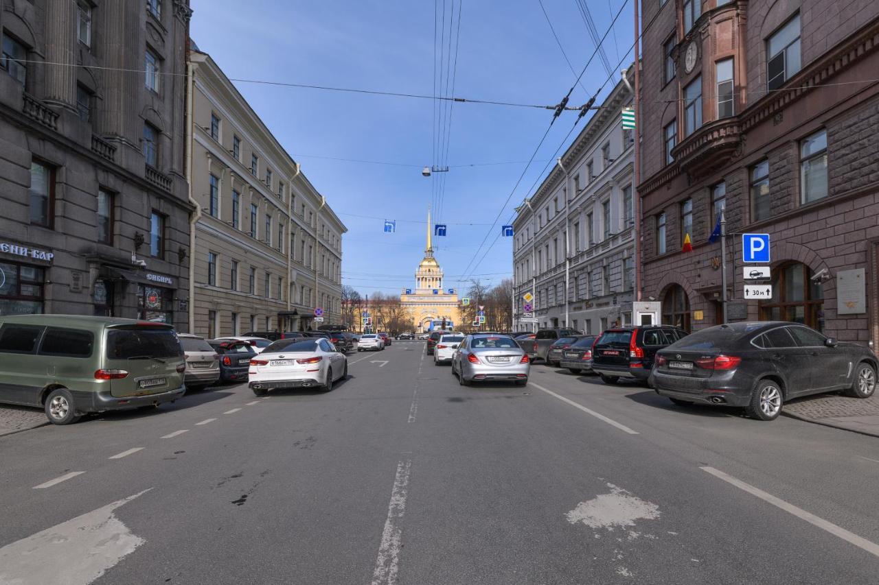 Apartment On Gorokhovaya 3 Saint Petersburg Exterior photo